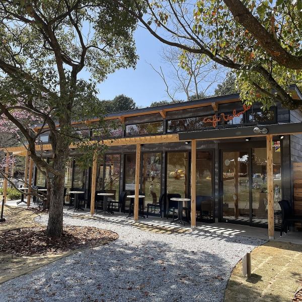 [New spot in the cultural park] BBQ & cafe space that will open in April 2023 ◎ You can also use BBQ at the cafe that you can easily use in the park with advance reservation.Please have a good time playing and eating.