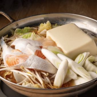 【歓送迎会】平日3H/週末2.5H飲み放題+9品4500円◆甚兵衛スタンダード◆赤魚と春野菜の鍋や海鮮