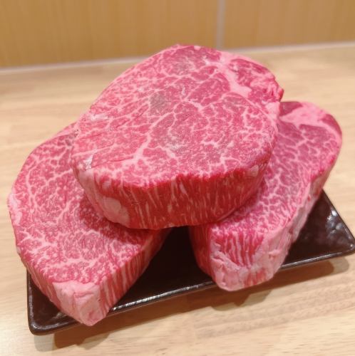 こだわりお肉を塊で体感！