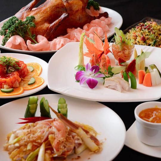 [Total 9 dishes] ``Hong Kong Lou's popular special course'' where you can enjoy luxurious meat and seafood 12,000 yen (tax included)