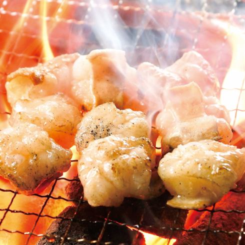 【JR新宿駅3分】炭火七輪で食べる新鮮ホルモン！焼肉食べ放題、大小ご宴会承り中