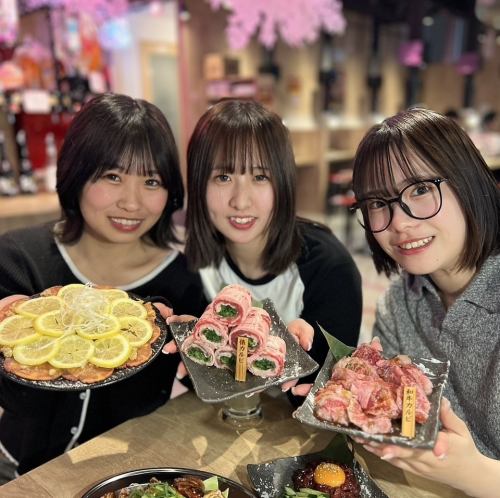 お肉は一皿90円～