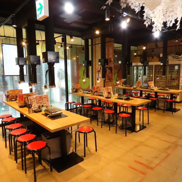 【480日元畅饮！】荣地区最便宜的60分钟畅饮套餐，480日元！在热闹干净的店内，尽情享用美味的肉类和美酒☆也推荐您下班后光临！