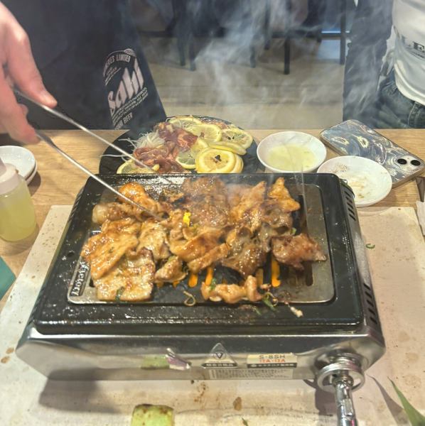 お肉は驚愕の90円～!!質とコスパに拘ったお肉をリーズナブル価格でご提供!!1皿90円～