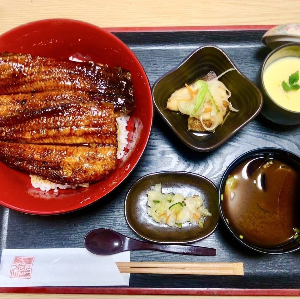 季節に応じてメニューを変更し、四季折々の味わいが楽しめます！