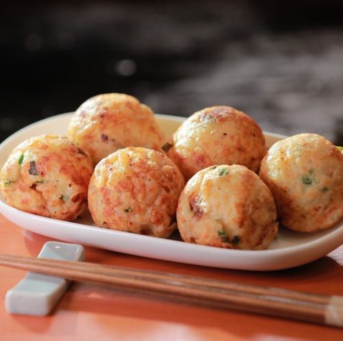 意外性抜群☆カリッと美味しいたこ焼きならぬスジコンボール