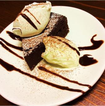 ガトーショコラ/リンゴのタルト/レアチーズケーキ
