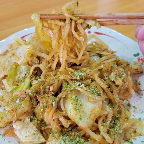 某芸人さんも大絶賛！桜エビ香る「辛い！富士宮焼きそば」