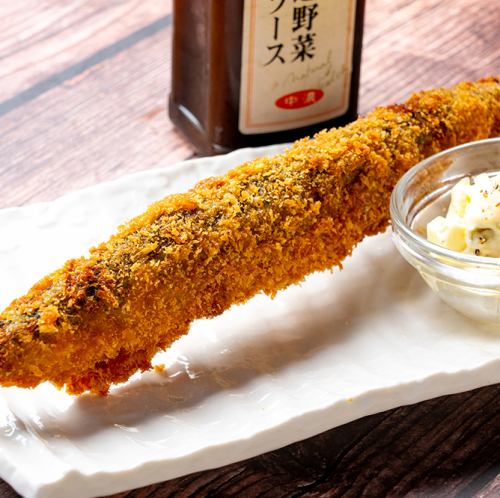 北海道秋刀魚の丸ごと一本揚げ　タルタル添え