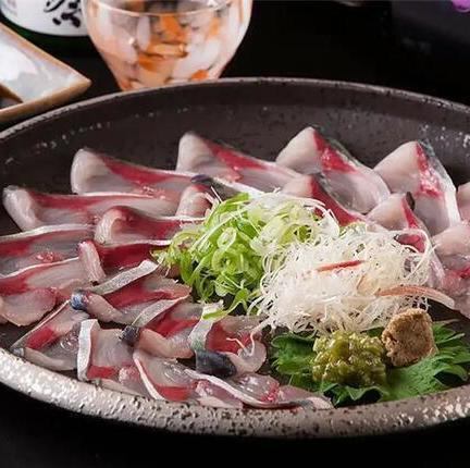 新鮮な“鯖”料理の数々…当店注文率ほぼ100%!『五島鯖の鉄引き』