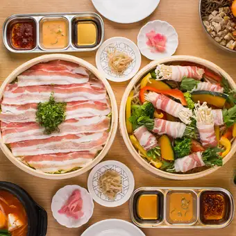 【食べ飲み放題】●日~木限定●蒸しサムギョプサル含む80品食べ飲み★3500→2500円