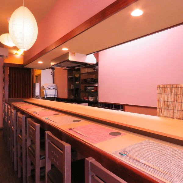[Counter seats] Eight seats are available.How about a little extravagant meal different from everyday life?It can be used in a variety of scenes such as entertainment, luxury girls' meetings, and special anniversary dates.