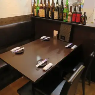 少人数から大人数までお気軽にどうぞ!人数に合わせてフレキシブルにお席をご用意いたします。もちろんお1人様も大歓迎です♪宴会や女子会、合コンなど様々なシーンでお使いいただけるお席をご用意しております