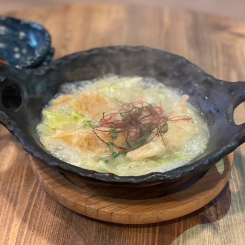 博多名物 白湯スープ炊き餃子