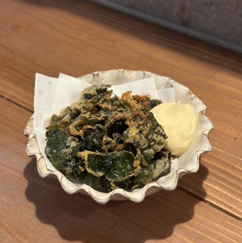 三陸産わかめの唐揚げ