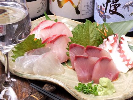 ☆豪華お刺身４点盛り付き【６０００円コース】　１２０分飲み放題付き☆