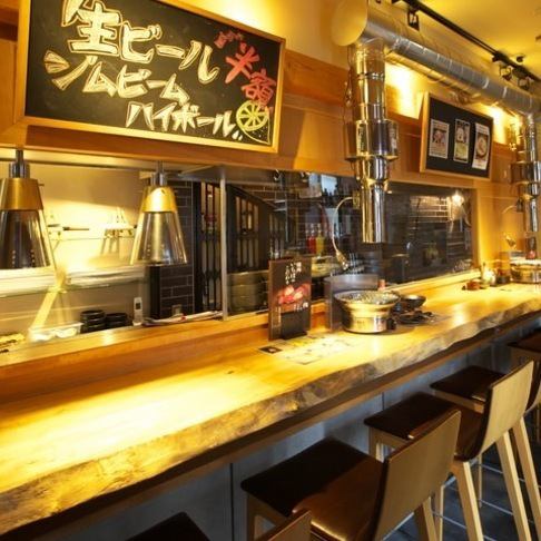 落ち着いた雰囲気の店内
