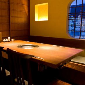 Equipped with seats for up to 4 people ♪ For family gatherings, celebrations, birthdays, etc. ☆