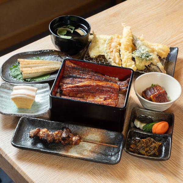 【至福の鰻づくし】多彩な味わいで鰻を堪能。こだわり抜いた逸品が並ぶコース料理