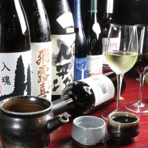 種類豊富な日本酒、ワインもご用意しております♪