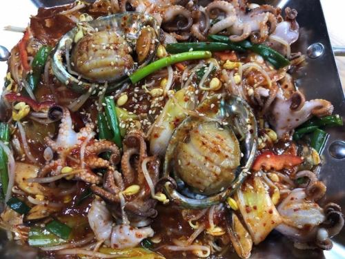 Abalone and Korean Octopus in Thick Sauce