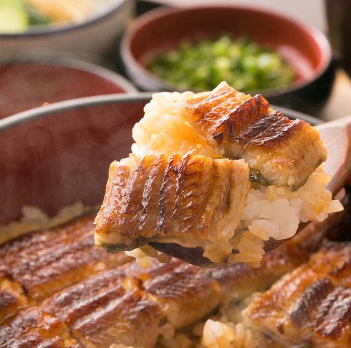 上質な空間で、鰻本来の味を伝統の江戸前手法でご堪能ください　宅配も随時受付中