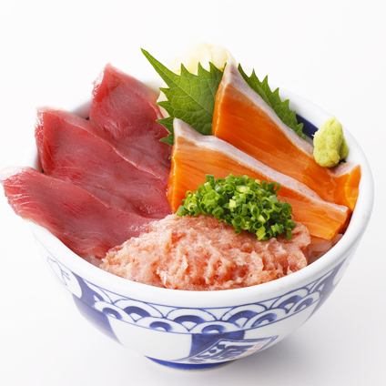 Tuna, salmon, leek and toro three-color rice bowl