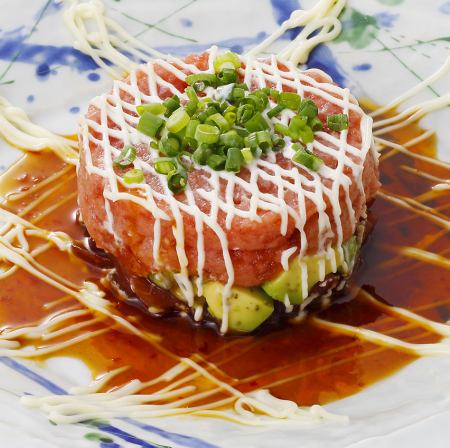 《海鮮つまみ》マグロアボカドユッケ