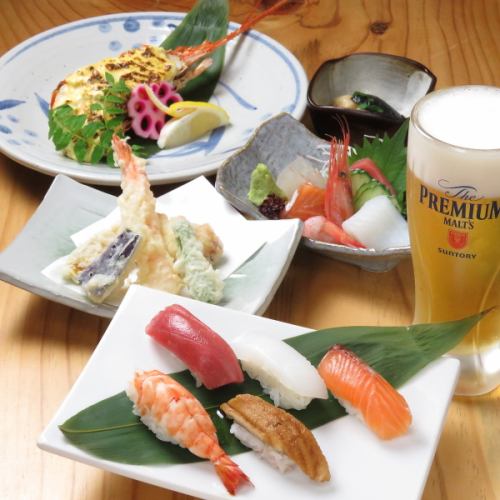 全部8道菜套餐4000日元，您可以享用生鱼片和握寿司