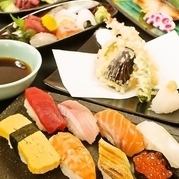 生鱼片、烤鱼、天妇罗寿司、握寿司5种8道菜套餐4,500日元