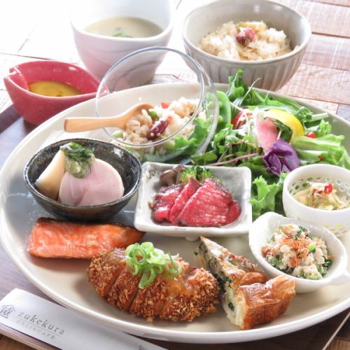 【大人気！】8種のおそうざいランチプレートzukekura SEASON LUNCH PLATE8