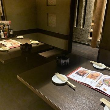 【점포 전세】 가마도카에서는 점포 전세에도 대응하고 있습니다 ♪ 점포를 전세하면, 개인실 이상으로 느긋하게 주위에 신경쓰지 않고, 연회를 즐길 수 있습니다.회사 연회나 결혼식의 2차회 파티 등, 여러가지 이용 씬에 추천입니다♪※점내 사진은 이미지 사진을 사용하고 있습니다