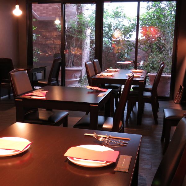 * In order to enjoy your meal with peace of mind, we will guide you with a space between your seats.Please enjoy your meal without worrying about your surroundings./ The interior of the store has an adult atmosphere and is ideal for various dates and anniversaries ♪ Up to 35 people are allowed.