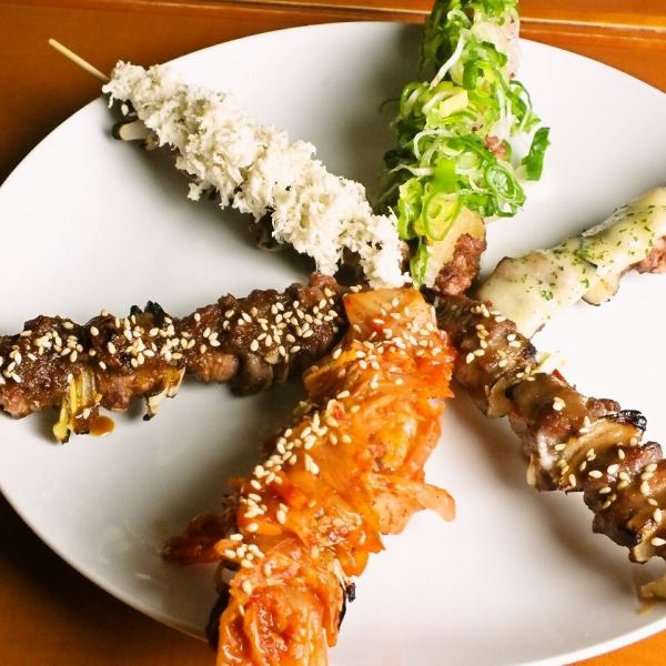 All 6 types! Boasting [lamb skewers] baked over charcoal (raw lamb, cheese, grated green onions, kimchi, wasabi, miso butter)