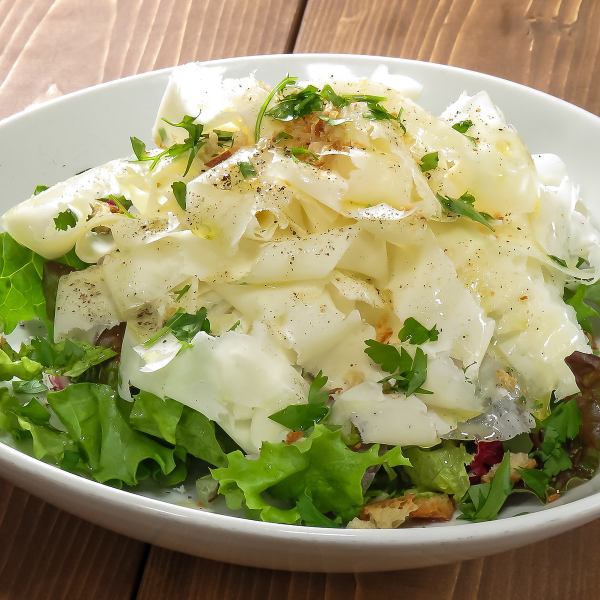 “Caesar salad” made with plenty of Italian cheese Bella Rodi
