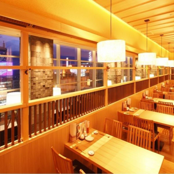 Parco 9F Table seats by the window overlooking the night view of Sendai.The all-you-can-drink course is recommended for various banquets.* All seats are non-smoking