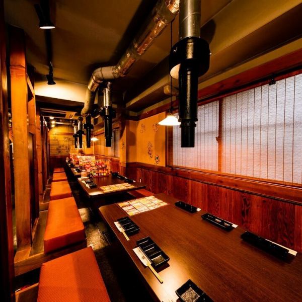 【会社宴会・打ち上げに☆】足元らくらく♪掘りごたつ式のお席は、ご家族はもちろん♪宴会や打ち上げなど大人数様でのご利用にもぴったりです！貸切宴会も大歓迎！！お気軽に店舗までご相談下さい★お得な食べ飲み放題やコースがお薦め！！  (写真系列店)