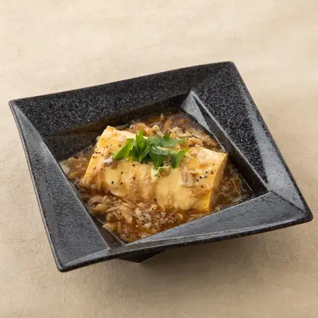 きのこバターとチーズの餡かけ出汁巻き玉子　