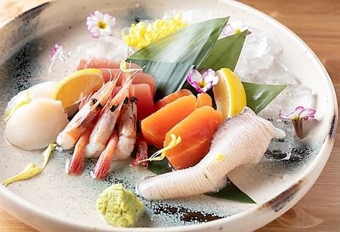 You can enjoy fresh fish delivered directly from fishing ports, mainly in Ishinomaki, Kesennuma, and Shiogama!