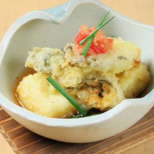 Deep-fried oysters and chewy sesame tofu