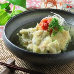 炸牡蛎和芝麻豆腐