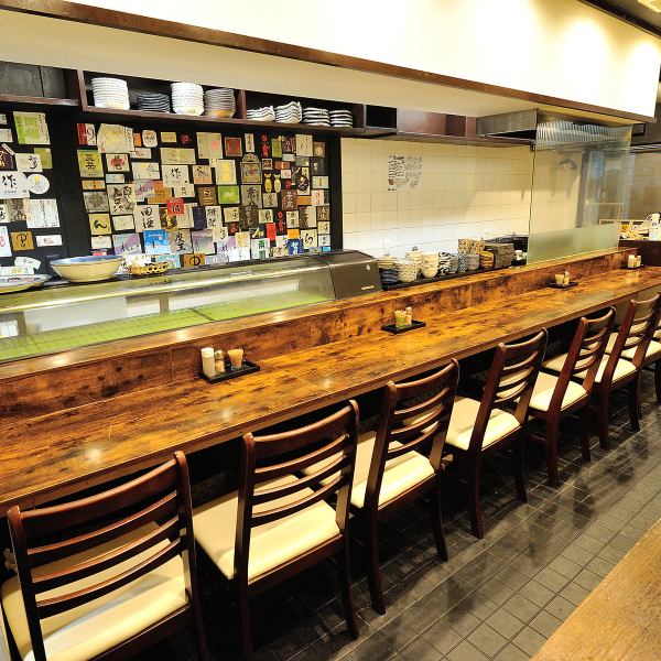 【サクのみ、仕事帰りにも！】1階のカウンターはお一人様にもオススメ！