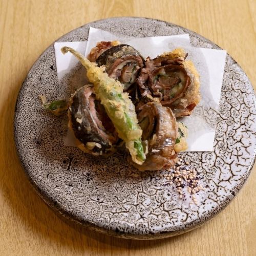 秋刀魚とごぼうの梅肉揚げ