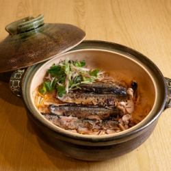 北海道　秋の魚と松茸の釜飯