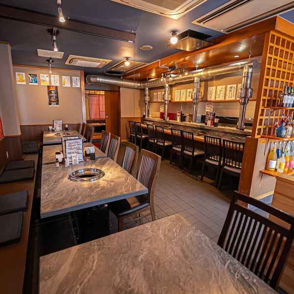 [Table seats] There are tables for 4 people and tables for 6 people! Groups of 10 people or more can also be accommodated. It is recommended for gatherings with friends ◎ Please enjoy it with our specialty dishes ♪