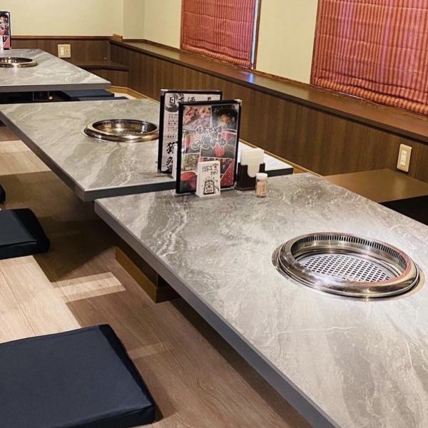 [Welcome to a large number of people ◎ Private room] There is a tatami room at the back of the store.We have a private room that can accommodate up to 20 people, with 2 seats for 4 people and 2 seats for 6 people ◎You can enjoy various banquets in a private space! .