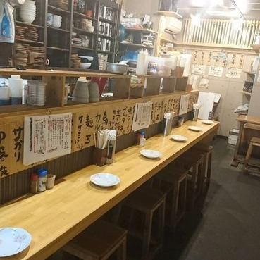 One person warmly welcomed! Popularity also at lunch ◎ Sakutsu rice is OK! Dinner set is also recommended ◎ Counter is slightly wider with depth.