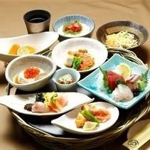 季節のお料理などお楽しみ頂けるコースをご用意しております！