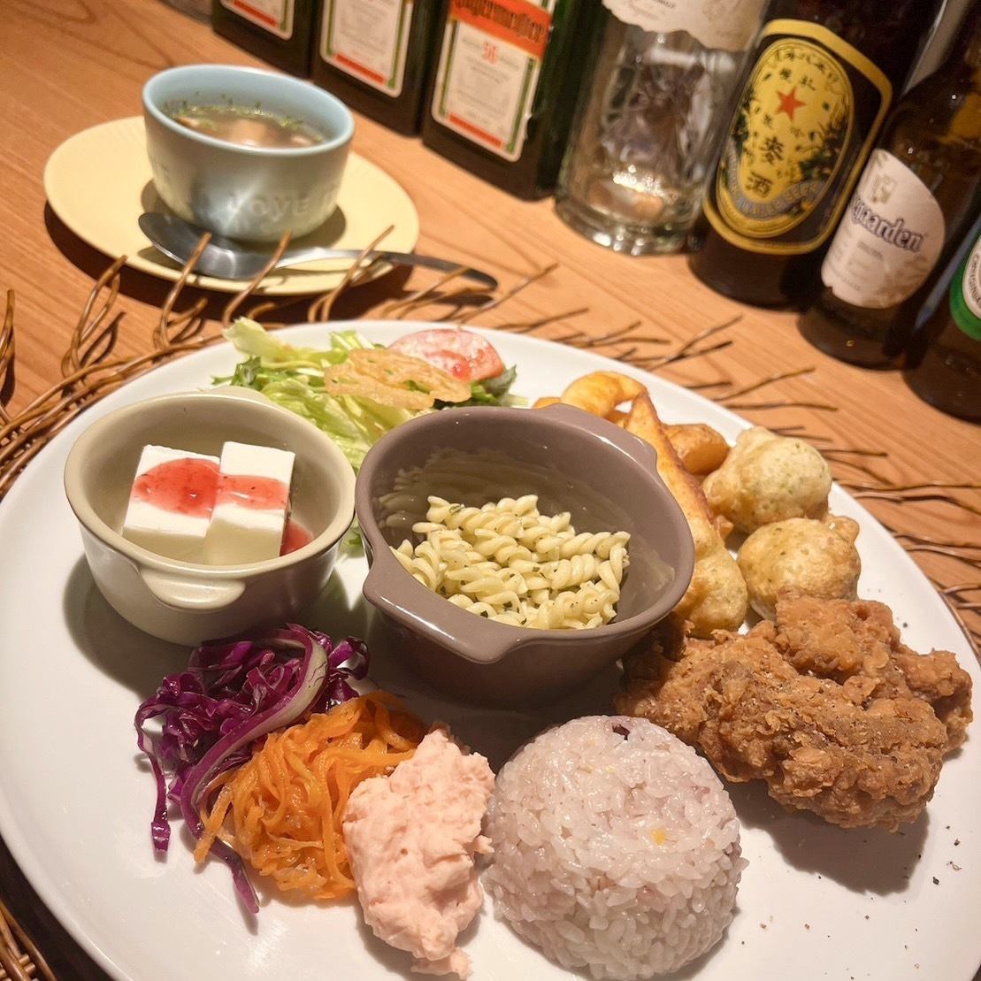 ディナーを楽しめる当店♪楽しくおしゃべりしながら夜ご飯をぜひ