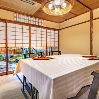 [Private room (chair) / 2 to 6 people] This room has a chair in the tatami room.For gatherings of relatives